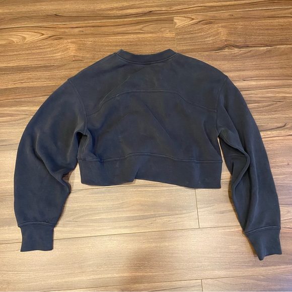 Lululemon Soft Ambitions Crop Crew - M/L - Picture 6 of 8